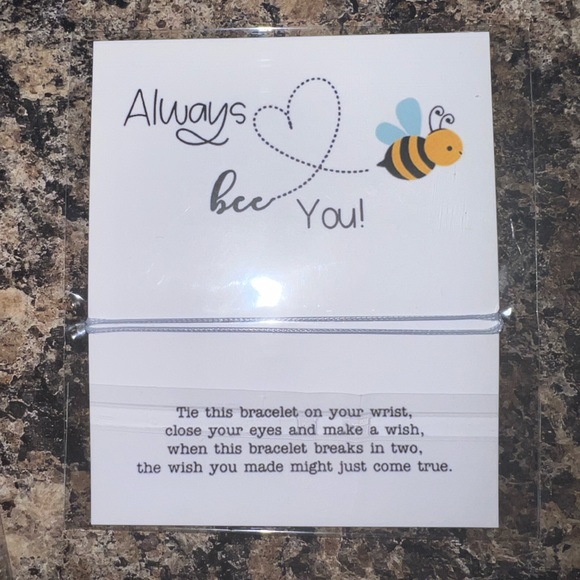 $2 🐝MAKE A WISH CARD BRACELET🐝NEW🐝 $2 WITH ANY $10 ORDER OR MORE - Picture 4 of 5